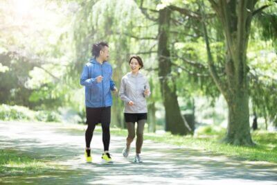 強度〜息が弾んで汗をかく程度〜